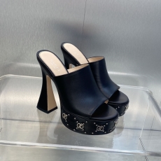 Gucci Heeled Shoes